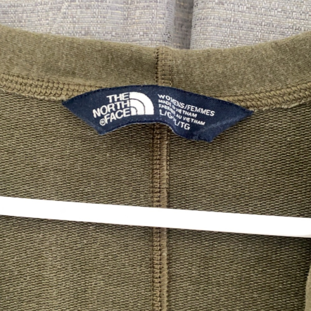 North Face Cover - Picture 2 of 3